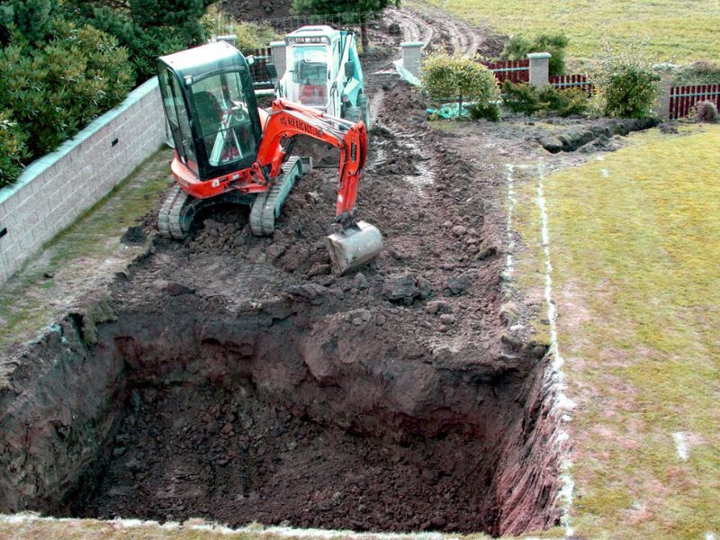 Escavação para Piscina em Campo Mourão